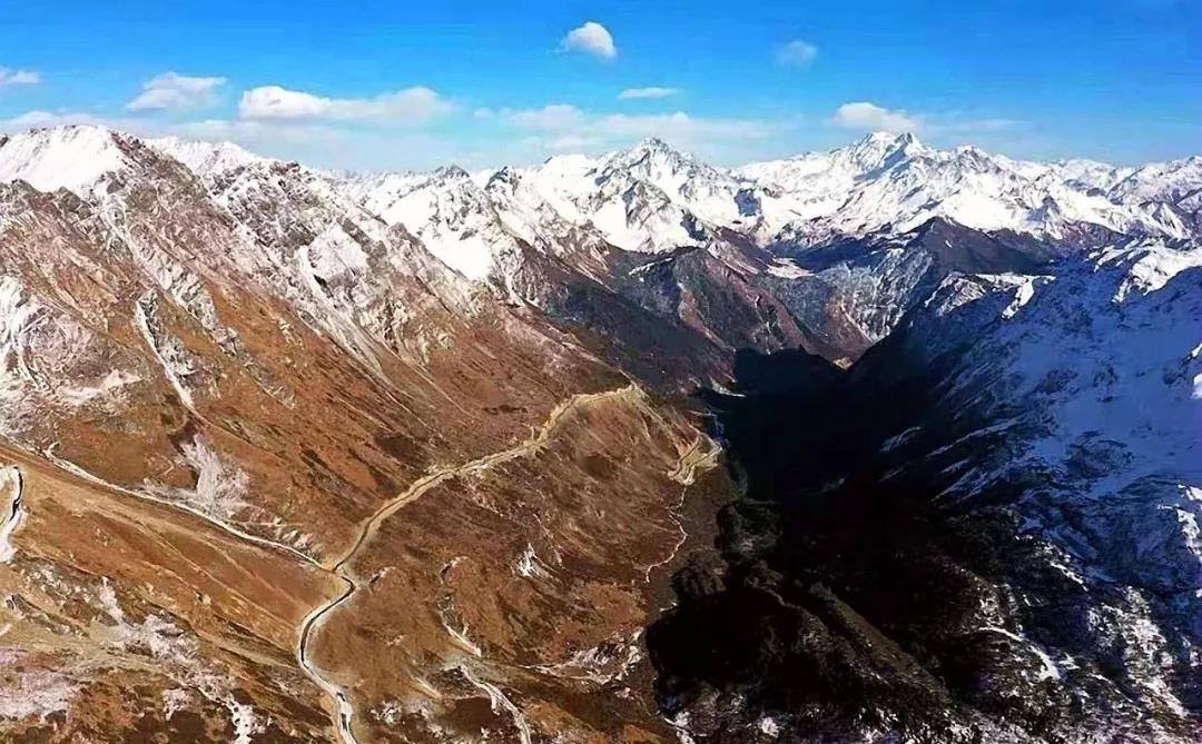 央視:通往玉麥的“天路”通了
